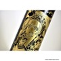 『世界樹の迷宮I・II・III HD REMASTER』彫刻ボトルの赤ワインが受注販売決定！表面にキャラのイラストが描かれる